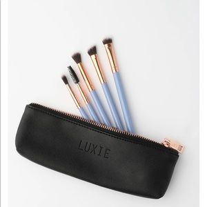 LUXIE Wanderlust Makeup Brush Set